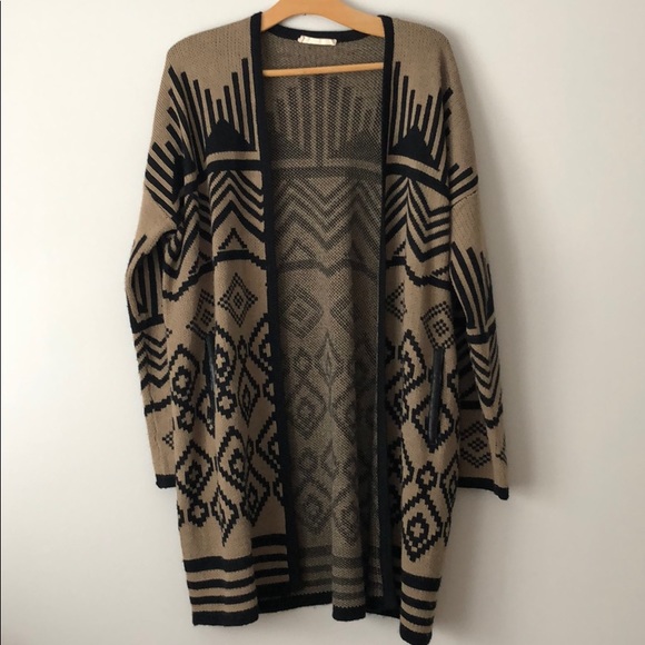 Elodie Sweaters - NWOT black & tan geometric print cardigan